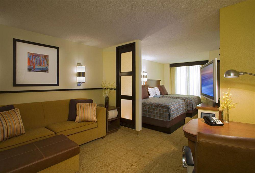 Hyatt Place Charlotte Arrowood Habitación foto